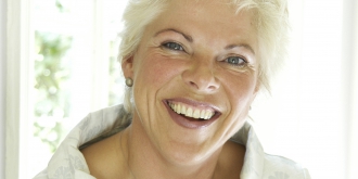 Nicoline van Straten